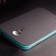 Чехлы для телефонов